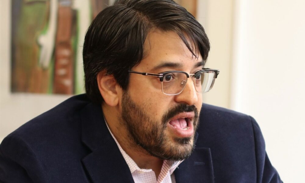 Diseñar “seguros populares” es una oportunidad por “colapso” en la salud pública