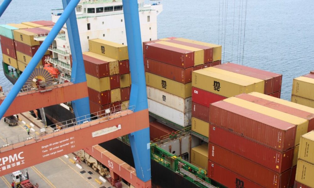 Exportaciones de Venezuela a EEUU subieron más de 600% en nueve meses