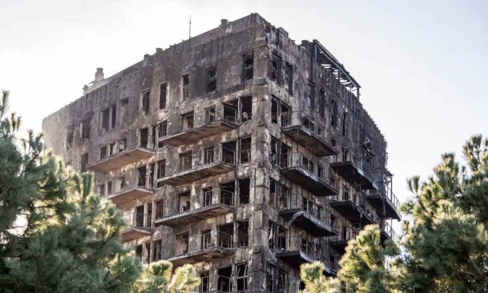 Edificio residencial quemado en España contaba con un seguro de más de 26 millones de euros