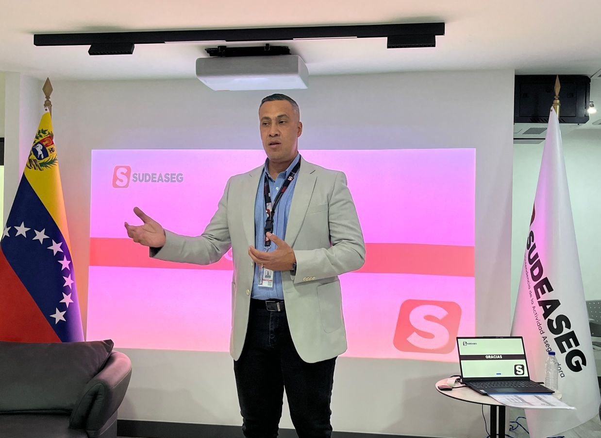 Sudeaseg: Defensores debe prestar atención oportuna y eficiente al asegurado
