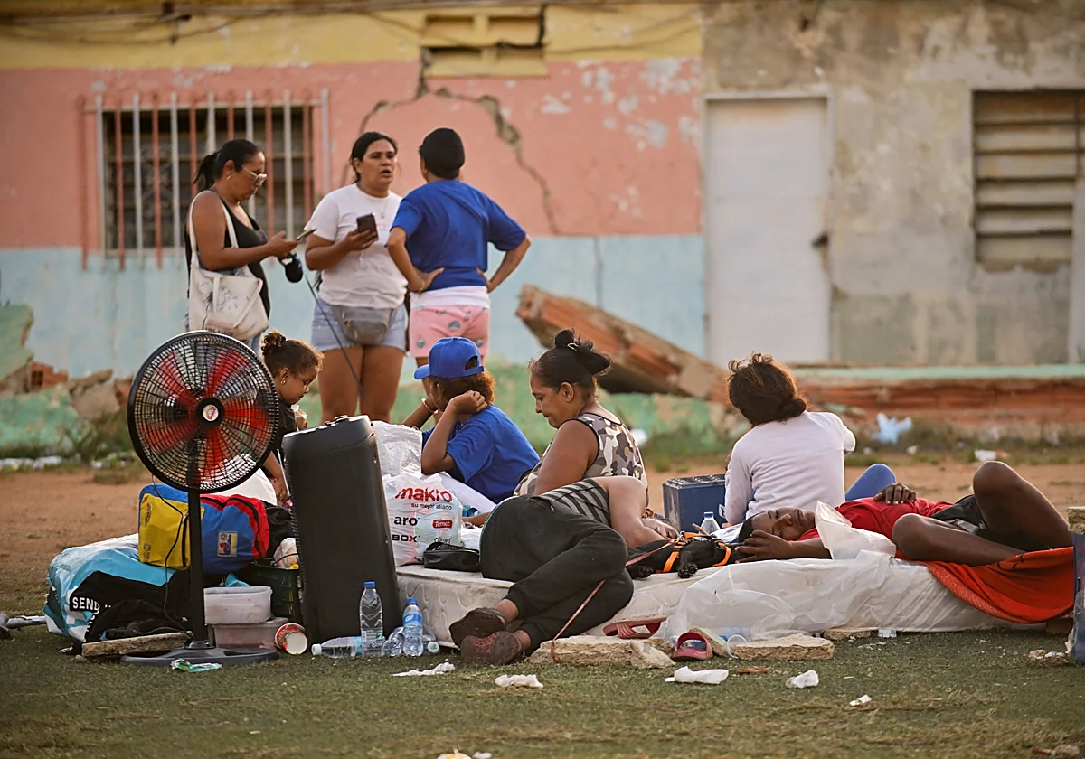 Damnificados tras terremotos en Venezuela