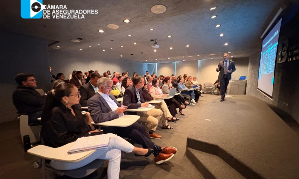 Cámara de Aseguradores primer encuentro de compliance